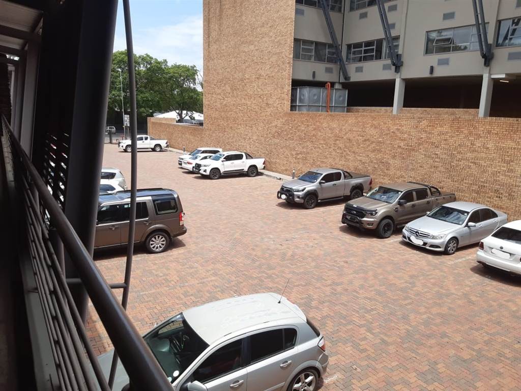 77  m² Commercial space in Polokwane Central photo number 18