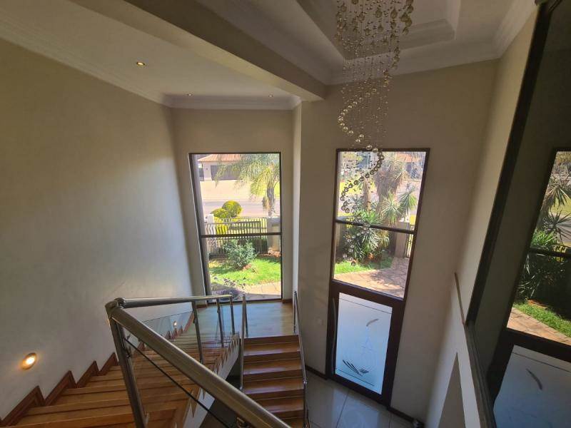 5 Bed House in Zambezi Country Estate photo number 15