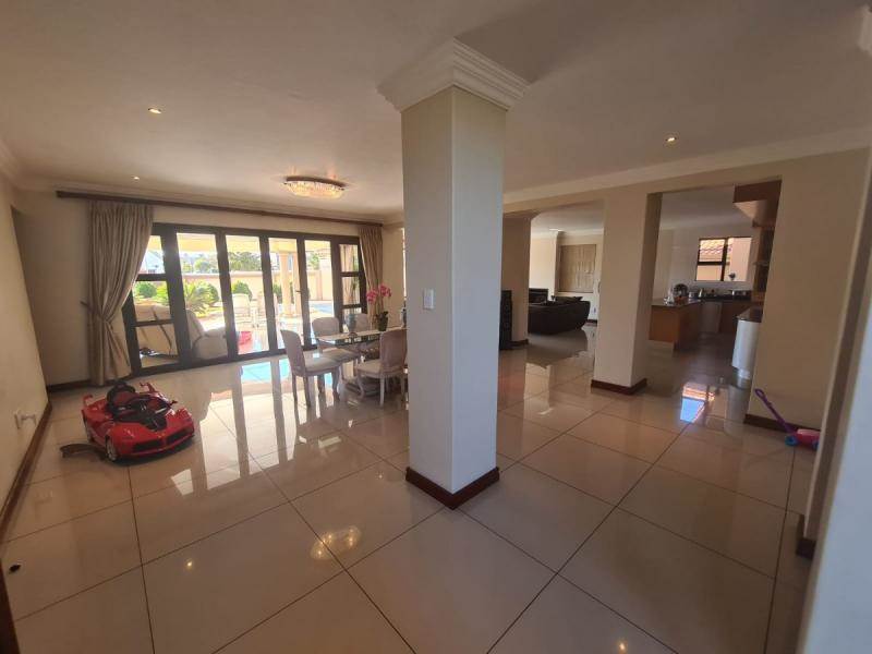 5 Bed House in Zambezi Country Estate photo number 10