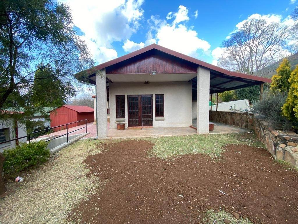 4 Bed House in Waterval Boven photo number 4