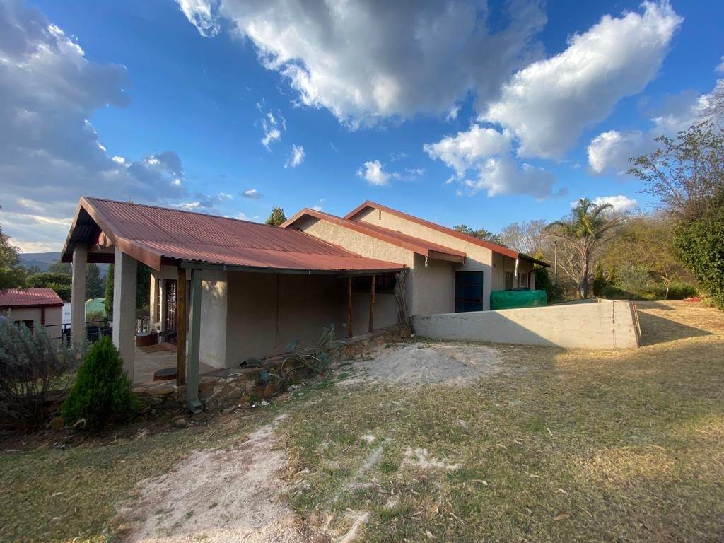 4 Bed House in Waterval Boven photo number 28
