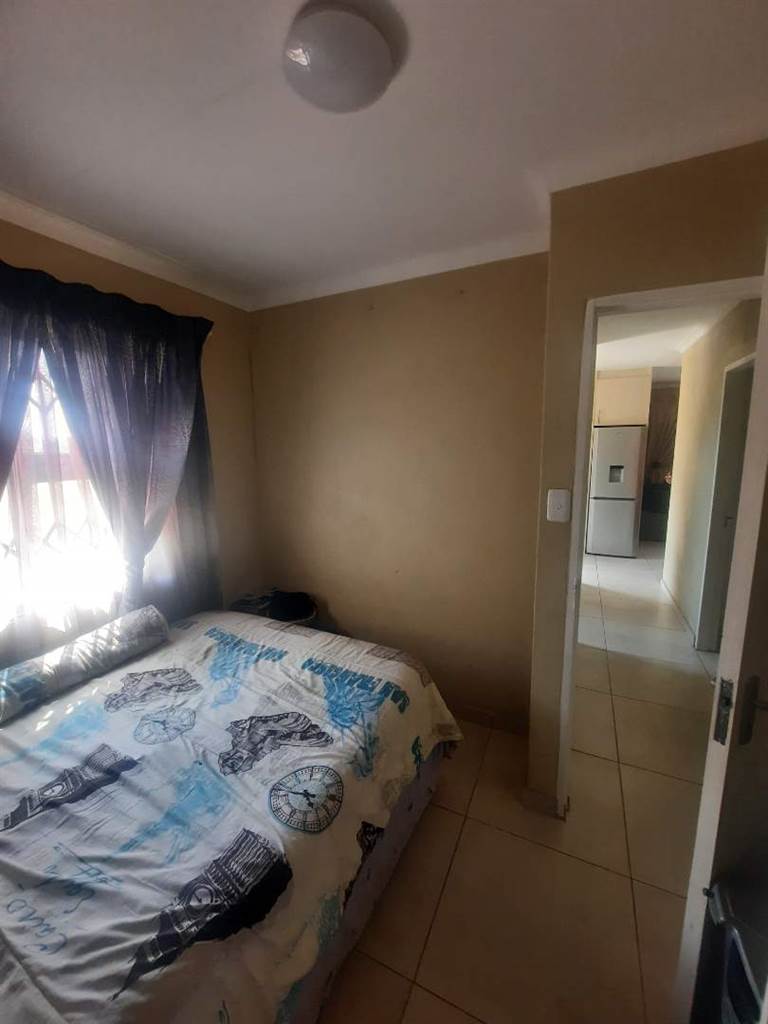 3 Bed House in Bloubosrand photo number 14