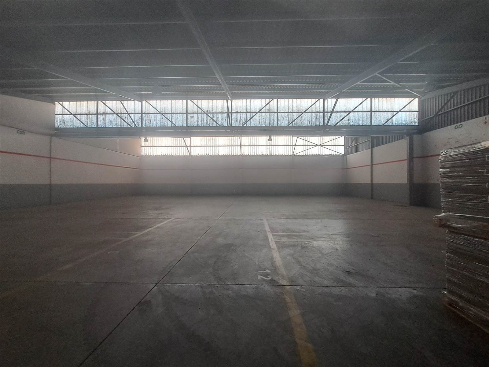 3000  m² Industrial space in Airport Industria photo number 20