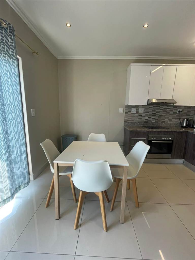 1 Bed House in Umhlanga Rocks photo number 8