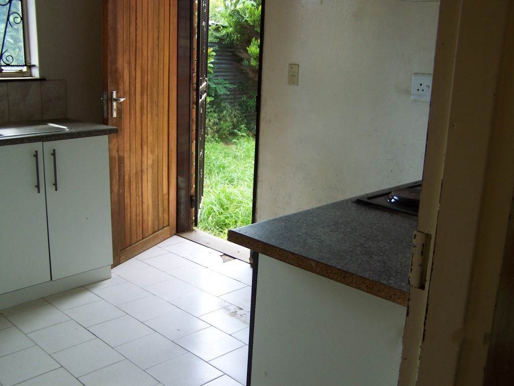 3 Bed House in Bloemfontein photo number 9