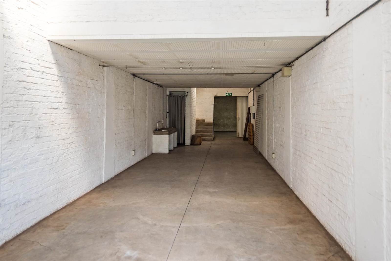 90  m² Retail Space in Maboneng photo number 8