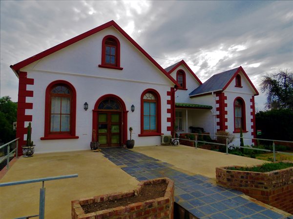 4 Bed House in Uniondale