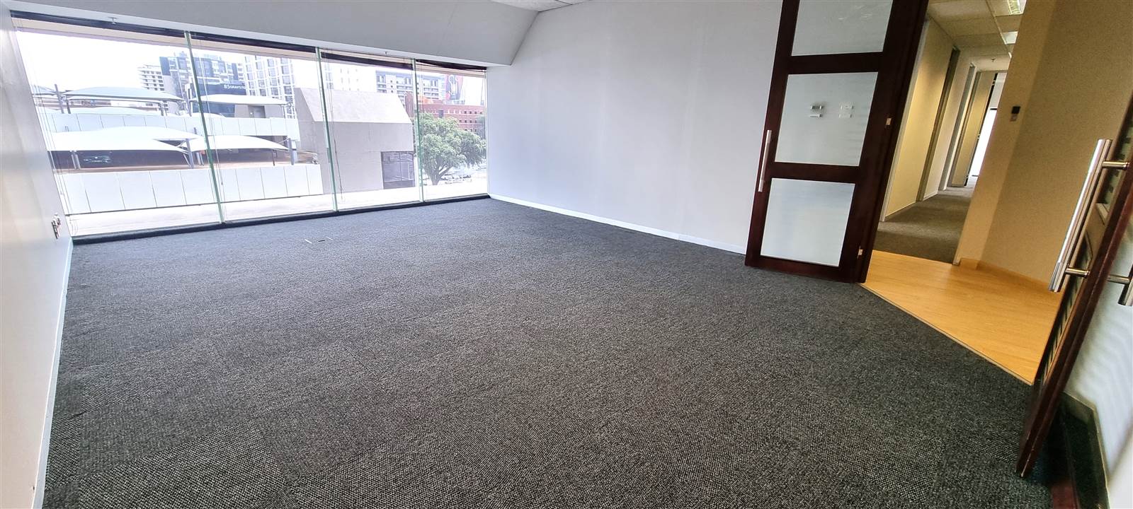 268.2  m² Commercial space in Sandown photo number 13