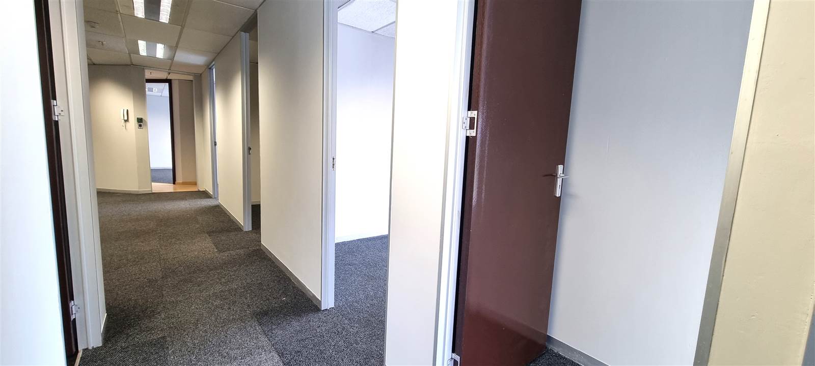 268.2  m² Commercial space in Sandown photo number 27