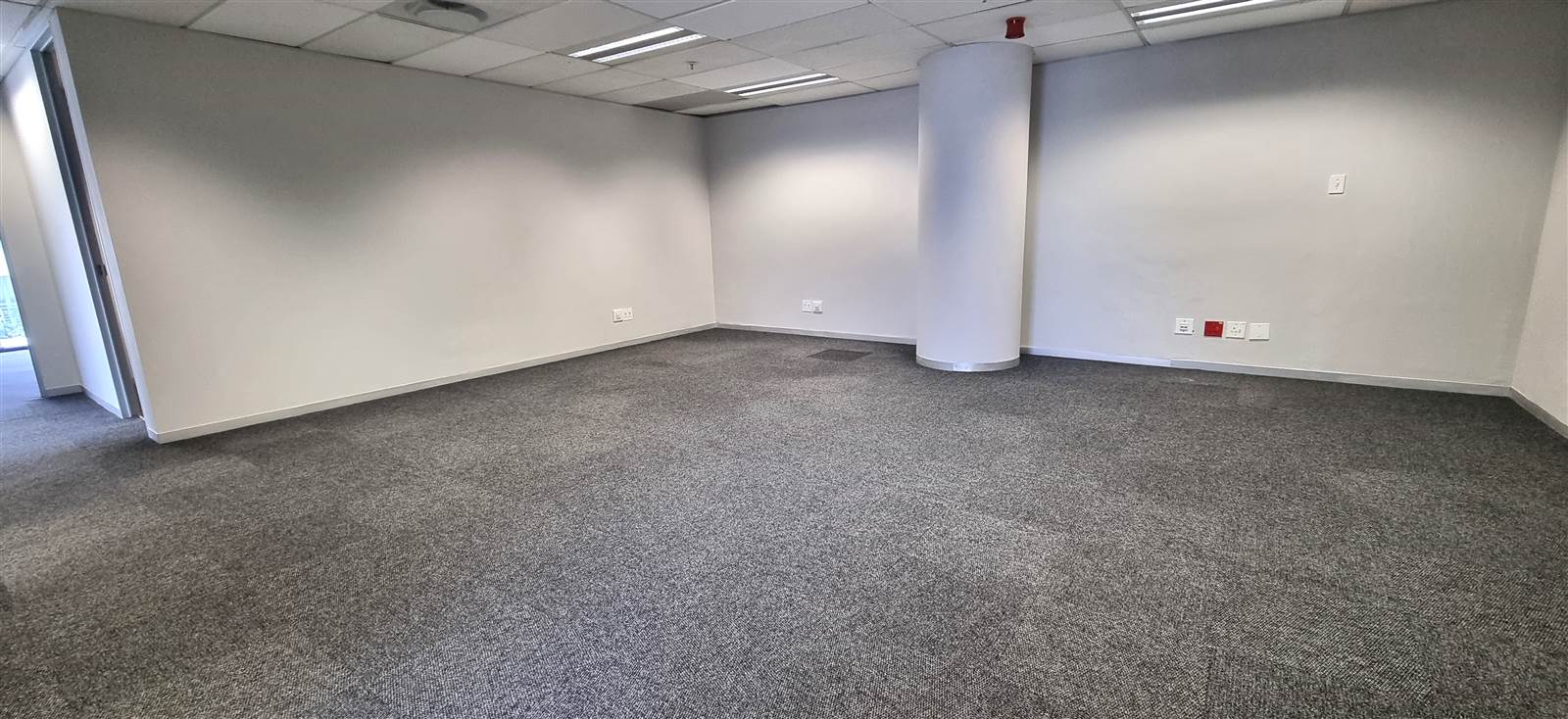 268.2  m² Commercial space in Sandown photo number 15