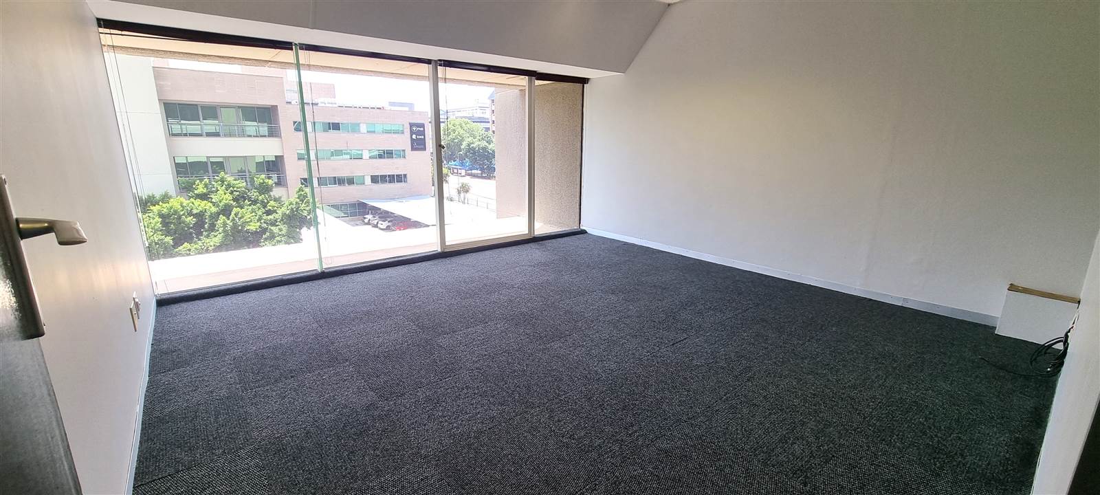 268.2  m² Commercial space in Sandown photo number 23