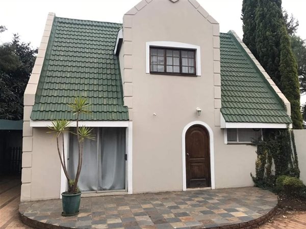 2 Bed House in Waverley