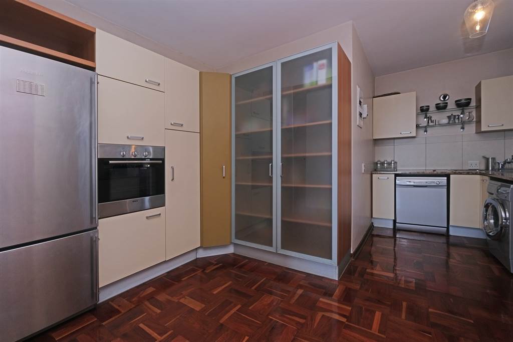 2 Bed Apartment in Riviera photo number 8