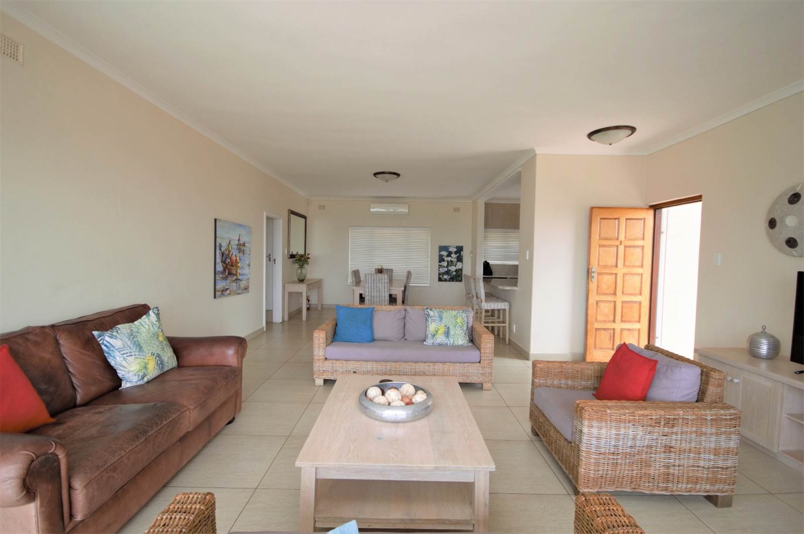 7 Bed House in Ballito photo number 4