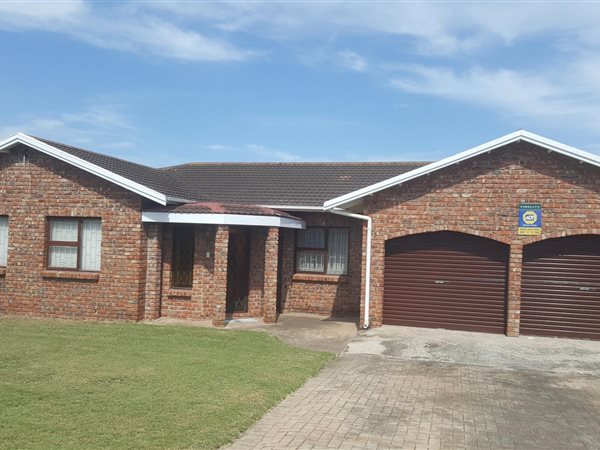 5 Bed House in Bluewater Bay