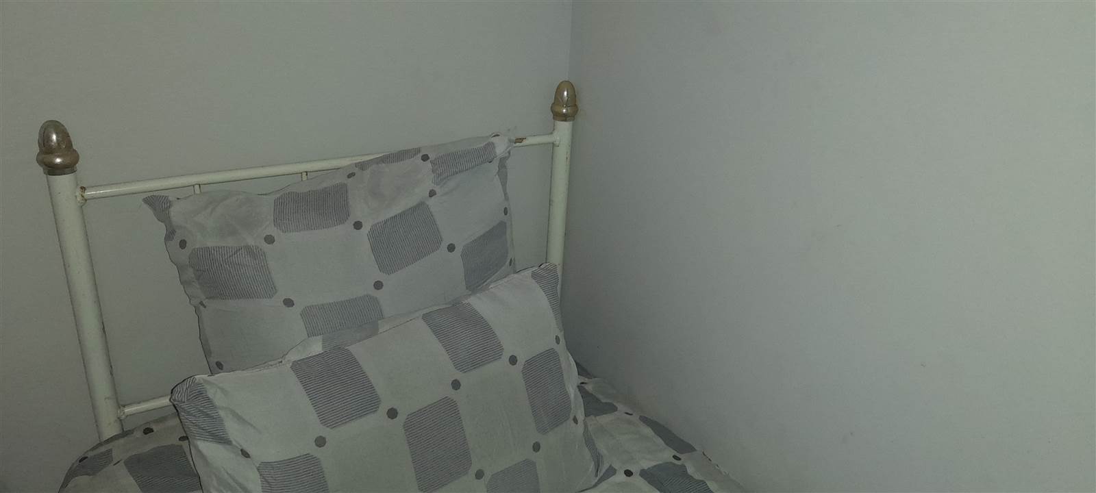 2 Bed Apartment in Scottsdene photo number 17