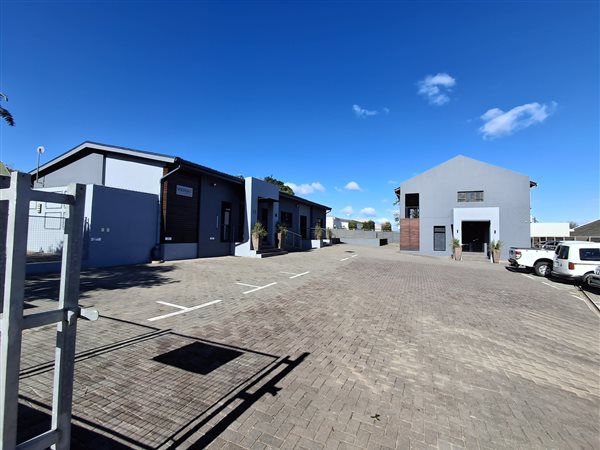 55  m² Commercial space