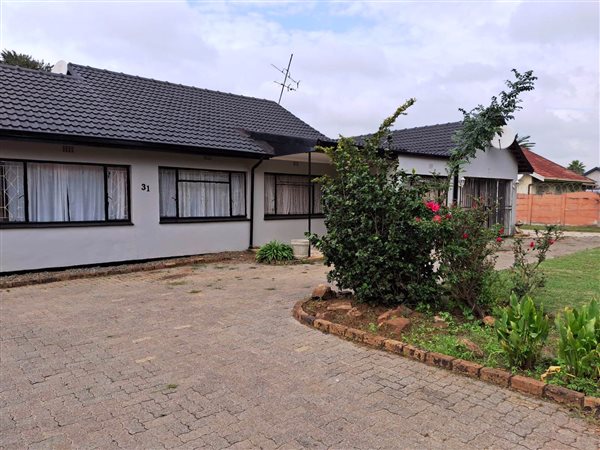 3 Bedroom House 3 Bedroom House