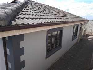 3 Bed House in Mpola