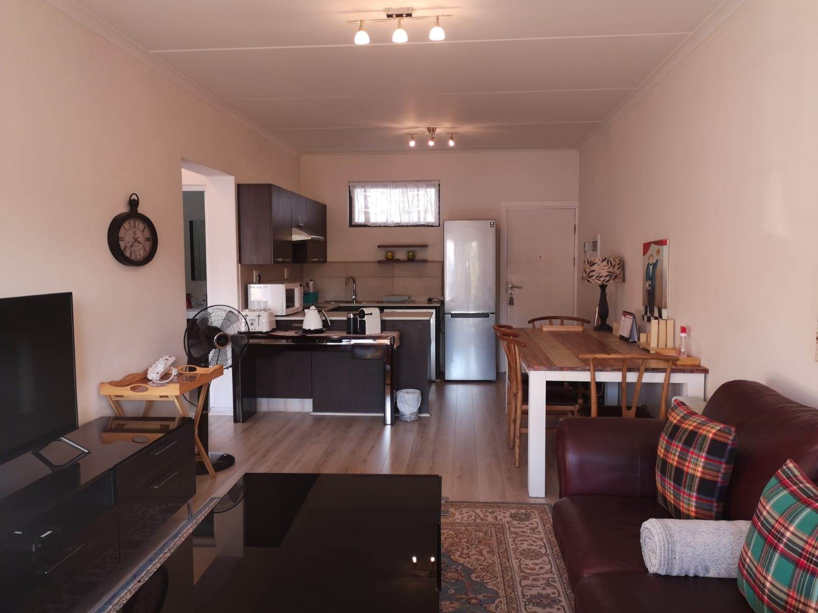 1 Bed Apartment in Fourways photo number 1