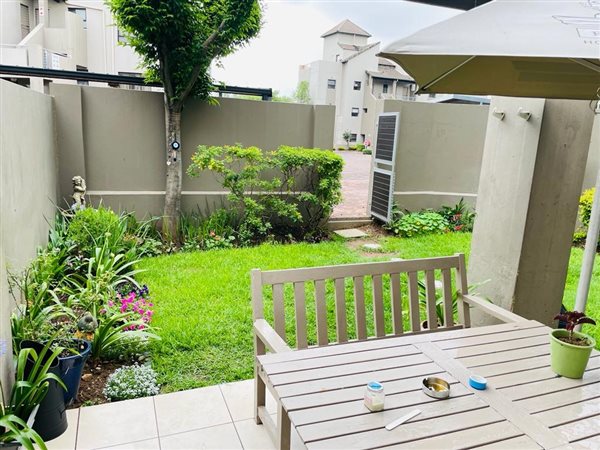 2 Bed Apartment in Sunninghill