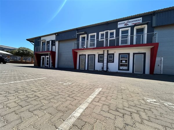 155  m² Industrial space