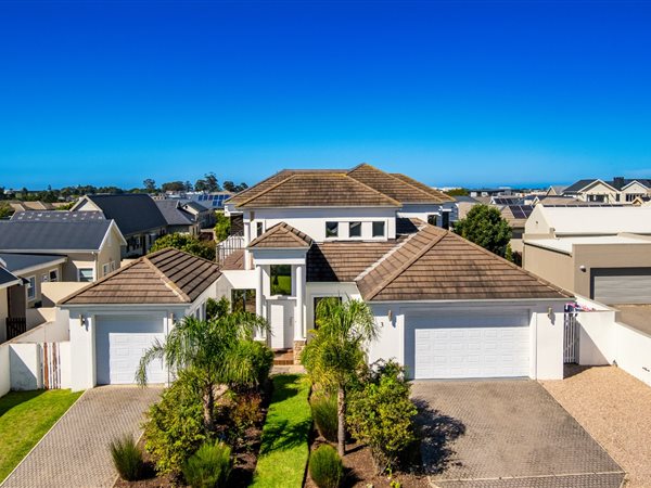 5 Bedroom House 5 Bedroom House