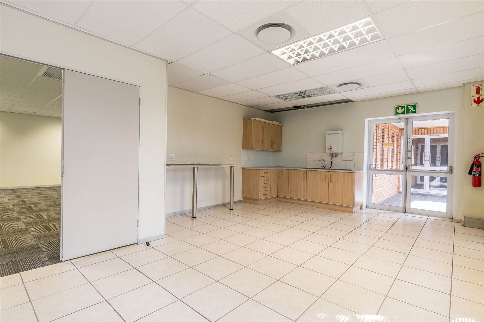 341  m² Commercial space in Durbanville Central photo number 13