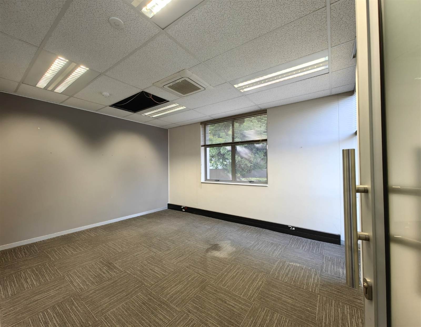 1280  m² Commercial space in Bryanston photo number 9