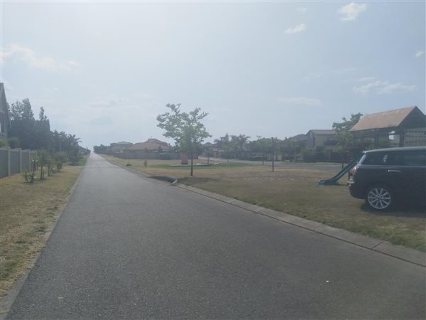 600 m² Land 600 m² Land