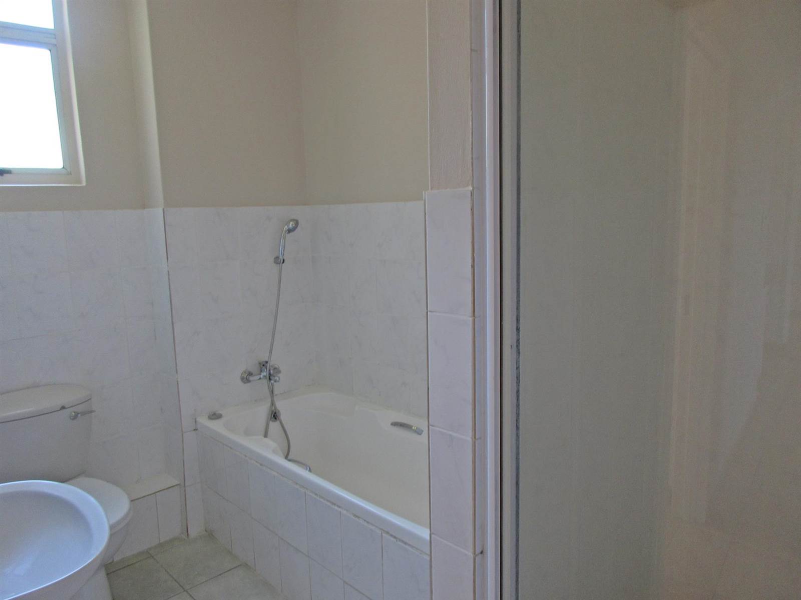 2 Bed Apartment in Umgeni Park photo number 25
