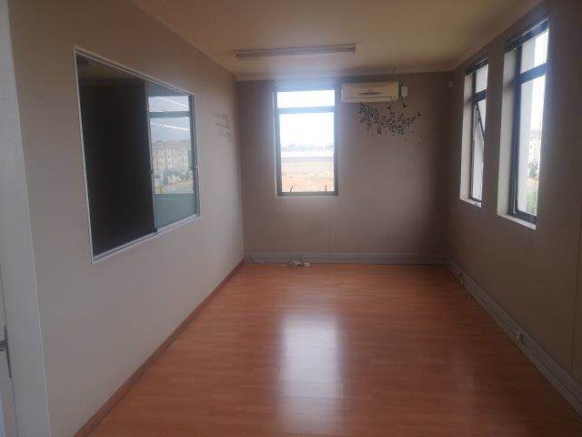 145  m² Office Space in Erand Gardens photo number 17