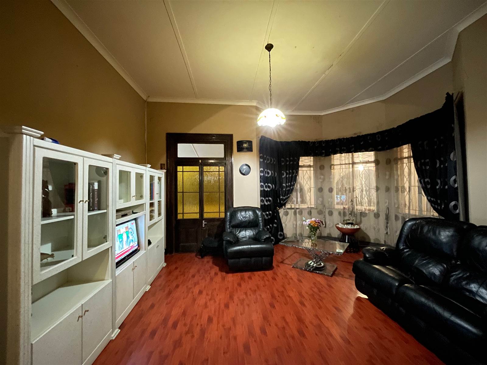 11 Bed House in Jeppestown photo number 6