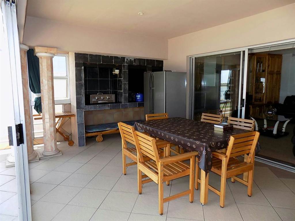 5 Bed House in Bronkhorstbaai photo number 12