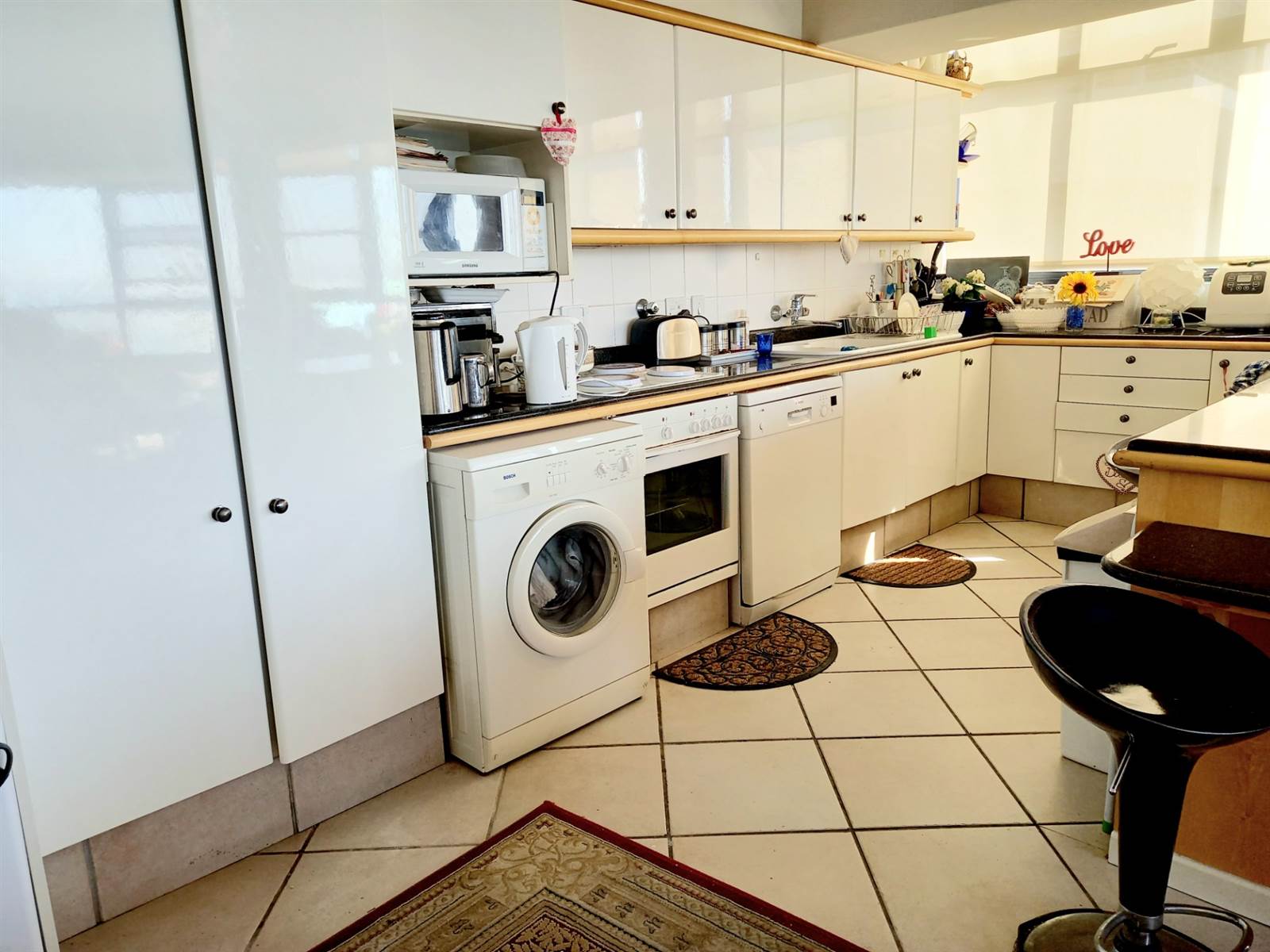 3 Bed Apartment in Eastcliff photo number 8
