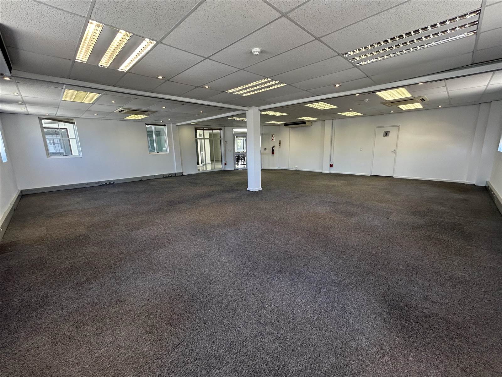 558  m² Commercial space in Techno Park photo number 13