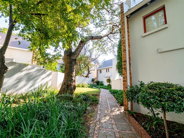2 Bedroom Townhouse 2 Bedroom Townhouse