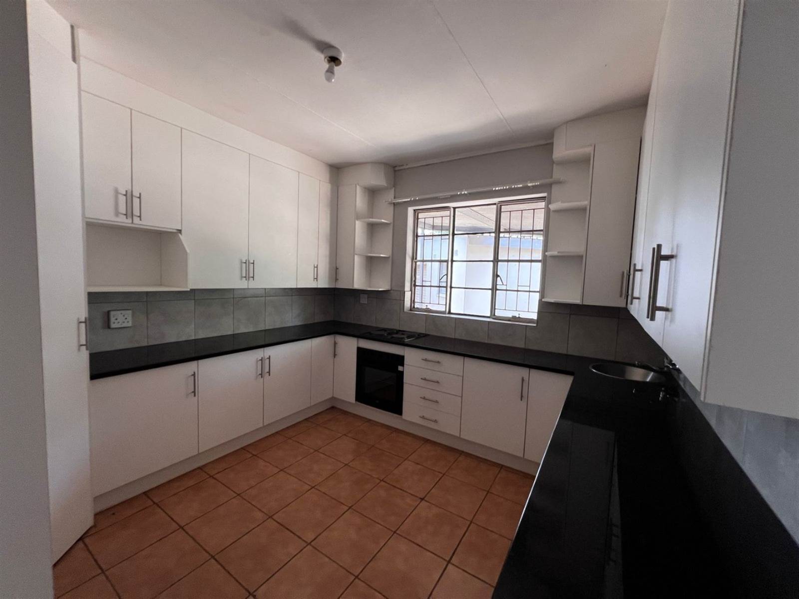 4 Bed House in Thabazimbi photo number 9