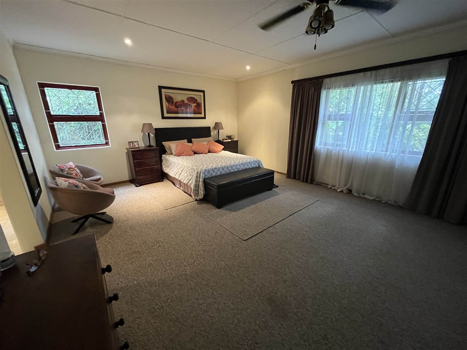 3 Bed House in Beacon Bay photo number 8
