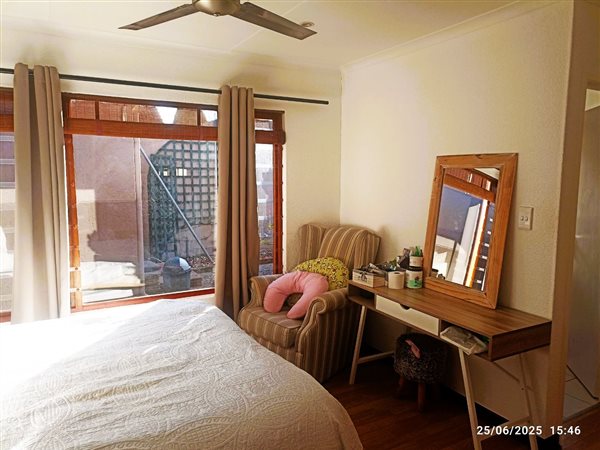 2 Bedroom House 2 Bedroom House