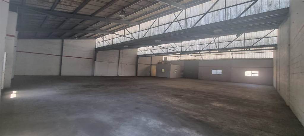 1467  m² Industrial space in Airport Industria photo number 12