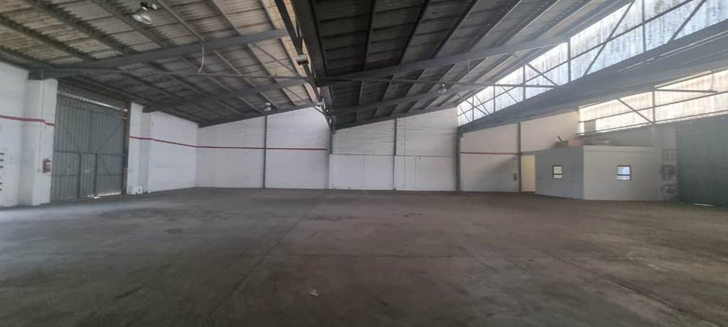 1467  m² Industrial space in Airport Industria photo number 10