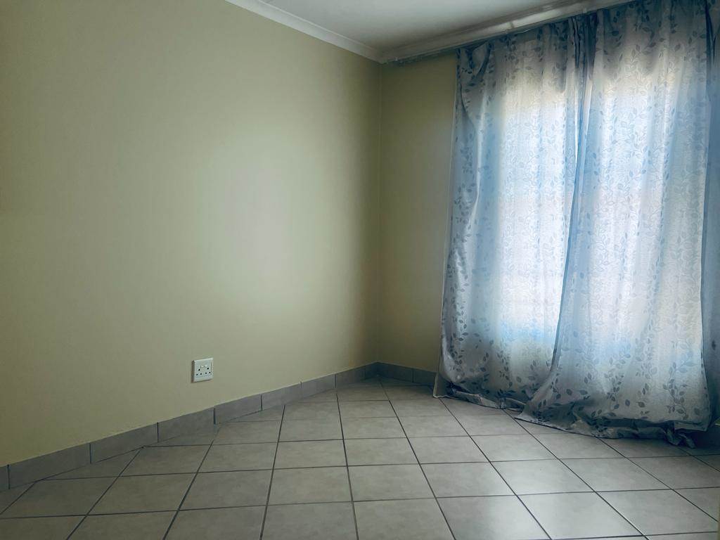 3 Bed House in Atteridgeville photo number 6