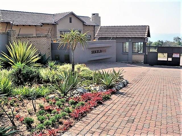 1635 m² Land available in Sonheuwel photo number 18