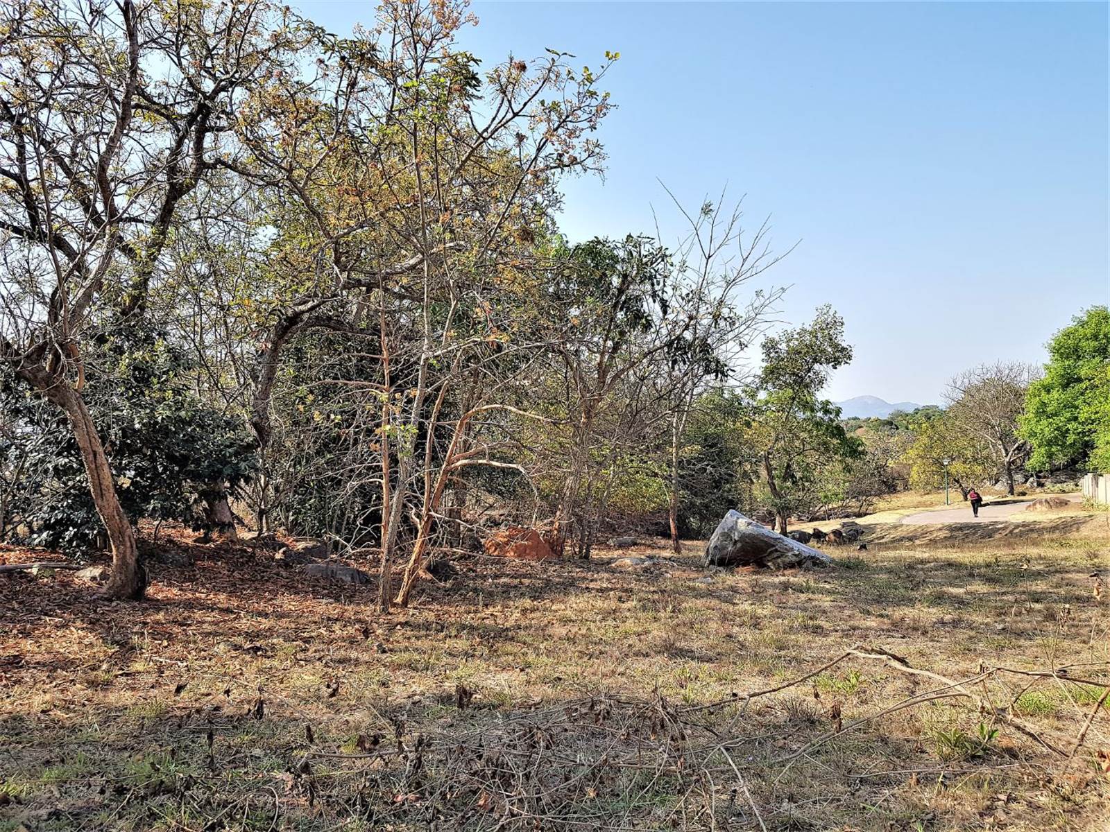 1635 m² Land available in Sonheuwel photo number 6