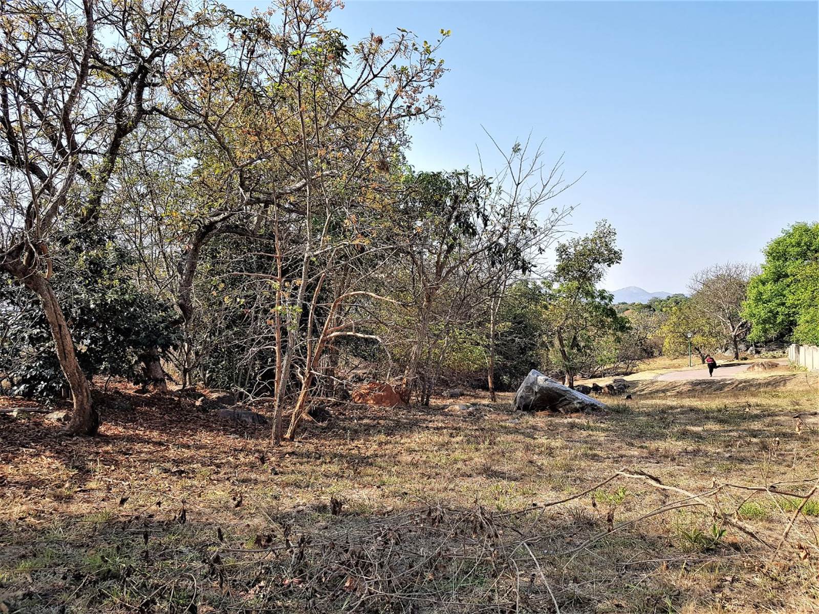 1635 m² Land available in Sonheuwel photo number 7