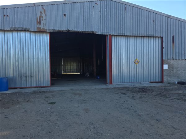 4.6 ha Smallholding 4.6 ha Smallholding