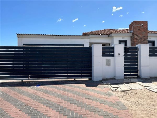 3 Bed House in Mamre