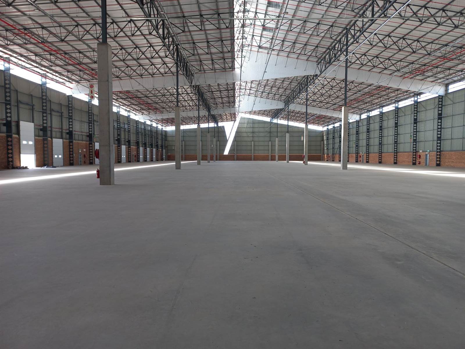9343  m² Industrial space in Roodekop photo number 14