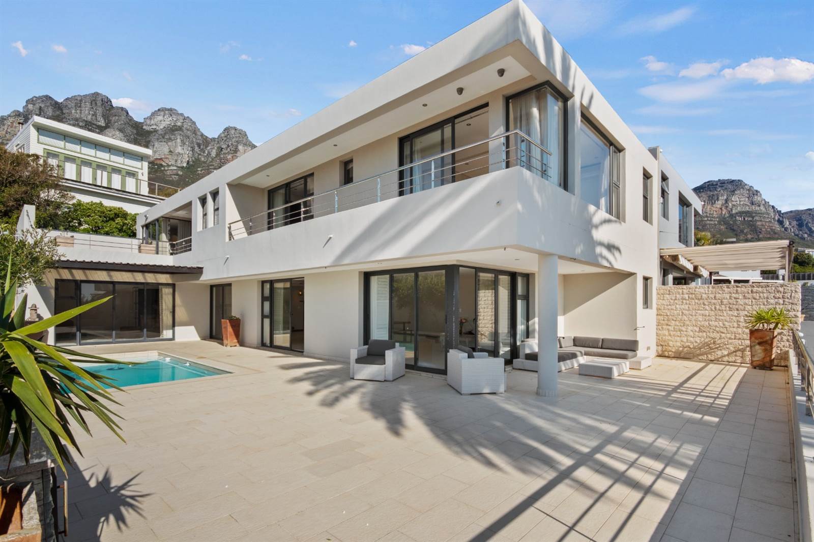 5 Bed House in Camps Bay photo number 1